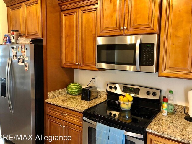 Building Photo - 4 br, 3 bath House - 4126A 3RD STREET
