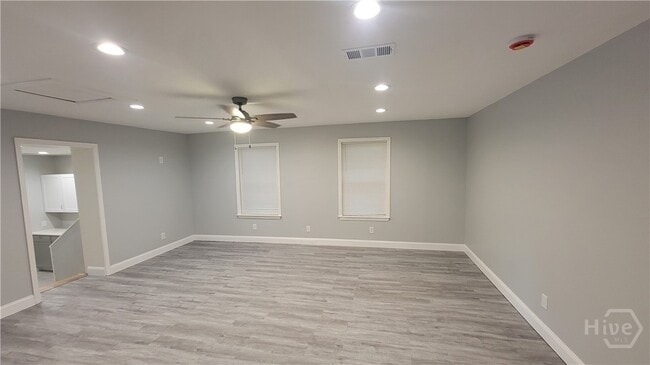 Foto del edificio - 1129 E Bolton St