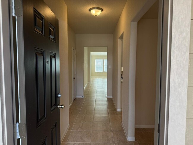 Foto del edificio - 18323 Spruce Tree Line Trl