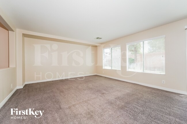 Foto del edificio - 6528 Feather Peak St