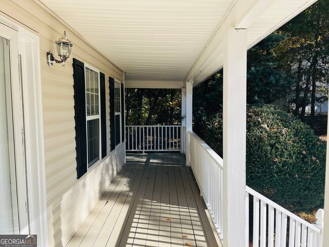 Foto del edificio - 129 Lost Lake Dr