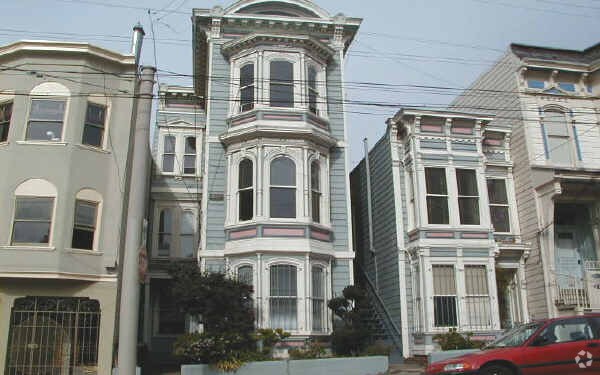 Primary Photo - 230-234 Hermann St