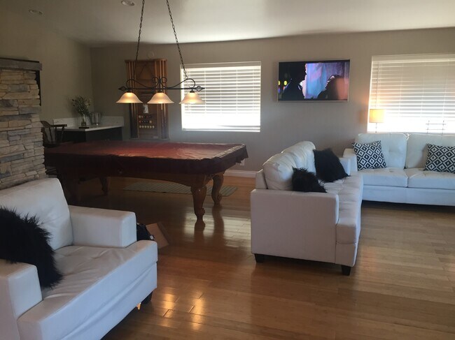 Foto del edificio - 40645 Big Bear Blvd