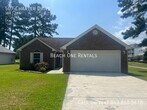 Primary Photo - Longs - 3 bedroom, 2 bath House