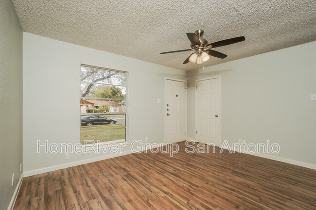 Building Photo - 4734 Casa Verde St