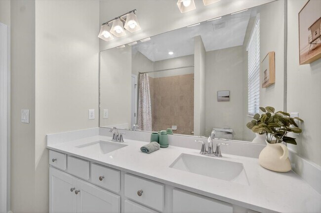 Foto del edificio - 20730 Copperhead Dr