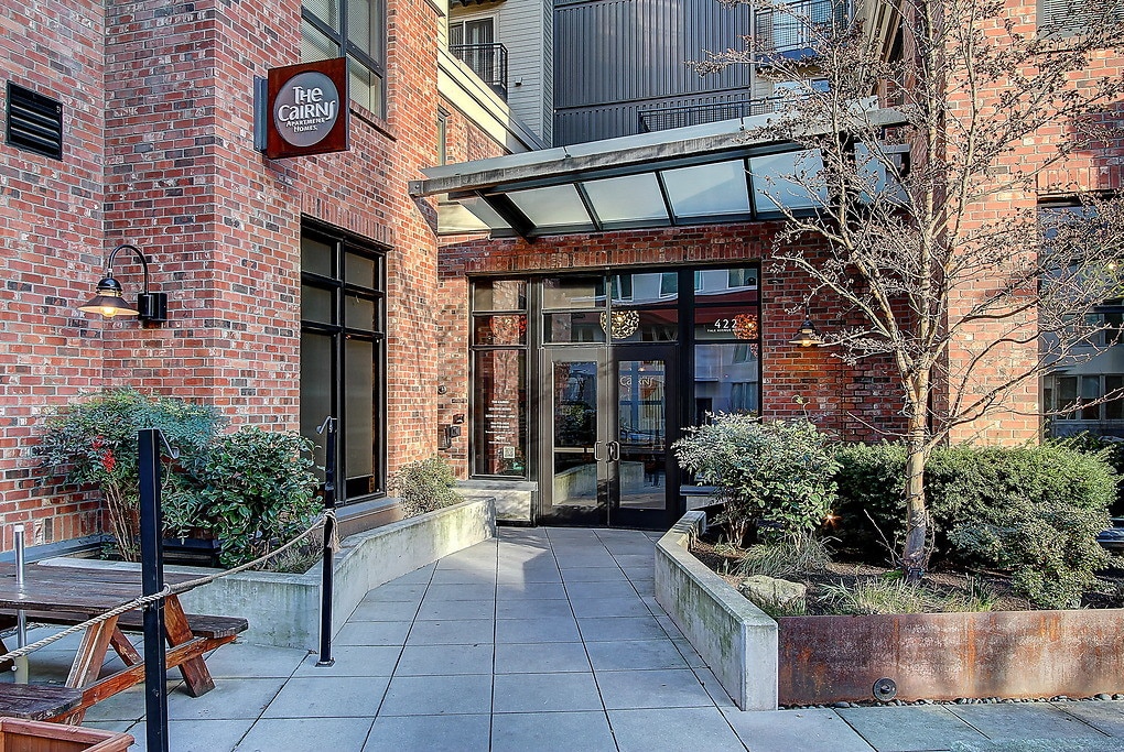 The Cairns Apartments Seattle, WA