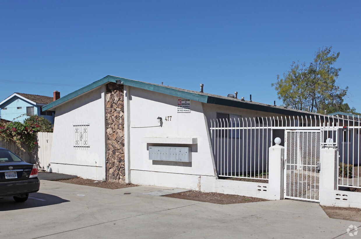 Building Photo - 475-477 Blackshaw Ln