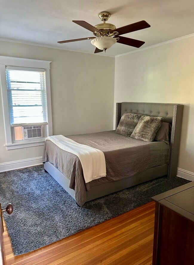 Foto del edificio - 845 Oakwood Ave