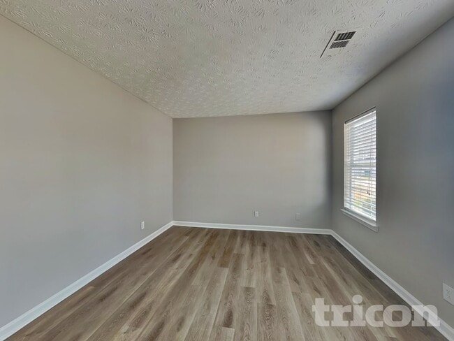 Building Photo - 5730 Wellborn Creek Dr