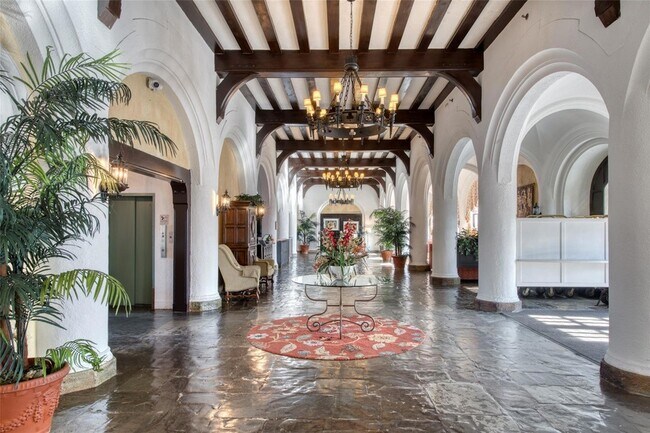 Foto del edificio - 236 Edgemere St