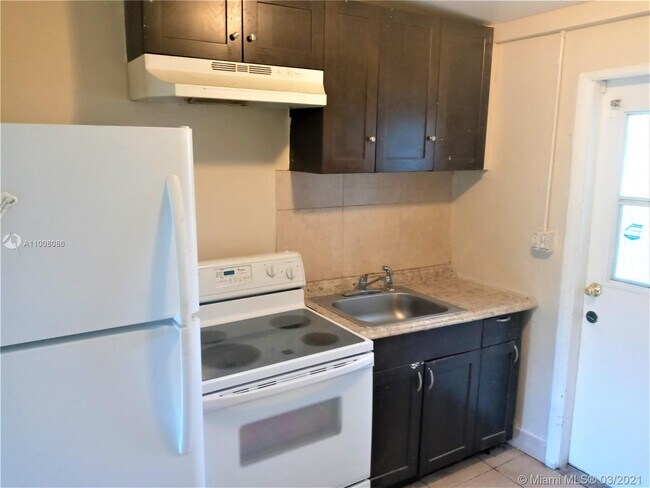 Foto del edificio - 841 NW 12th Ave