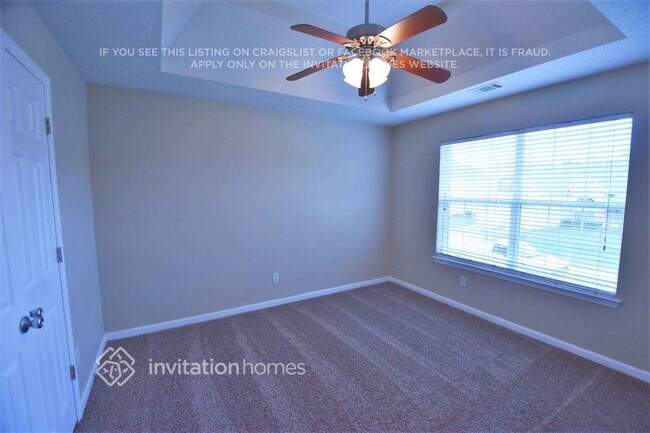 Building Photo - 6864 Foxfire Pl