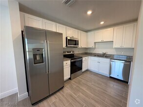Building Photo - 917 Graystone Ave