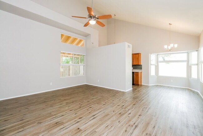 Foto del edificio - 3878 W Butler St