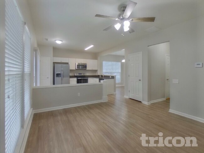 Foto del edificio - 2521 Wingdale Dr