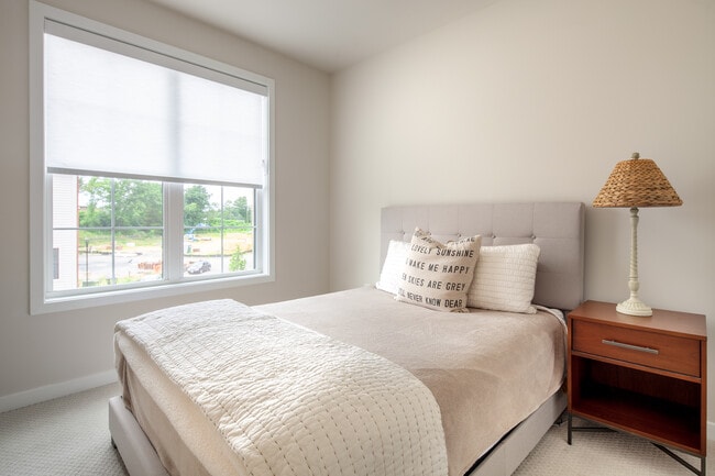 Foto del edificio - 1770 Violet Ridge Pl