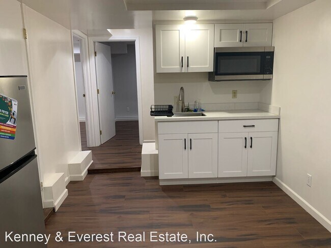 Foto del edificio - 2 br, 1 bath House - 1817 23rd Avenue