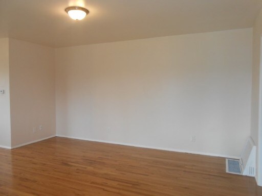 Building Photo - 8423 Galt Dr