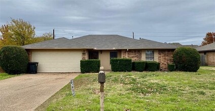 Building Photo - 1203 Stonelake Dr