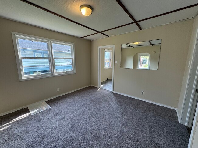 Foto del edificio - 124 N Beard St