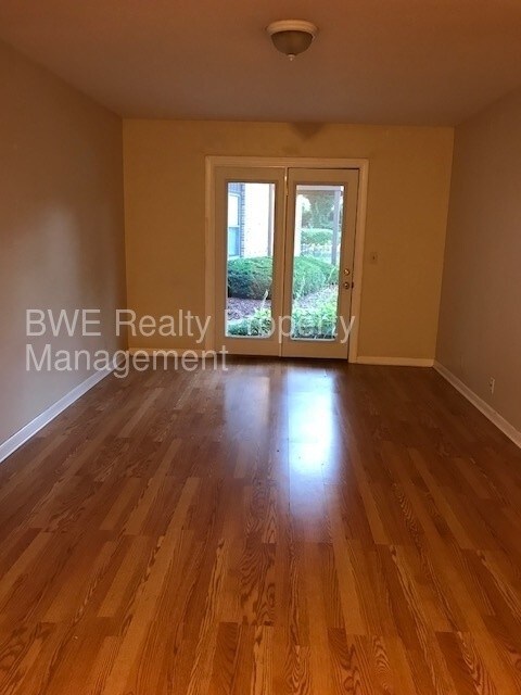 Foto del edificio - Whitland Place 1 bedroom Condo