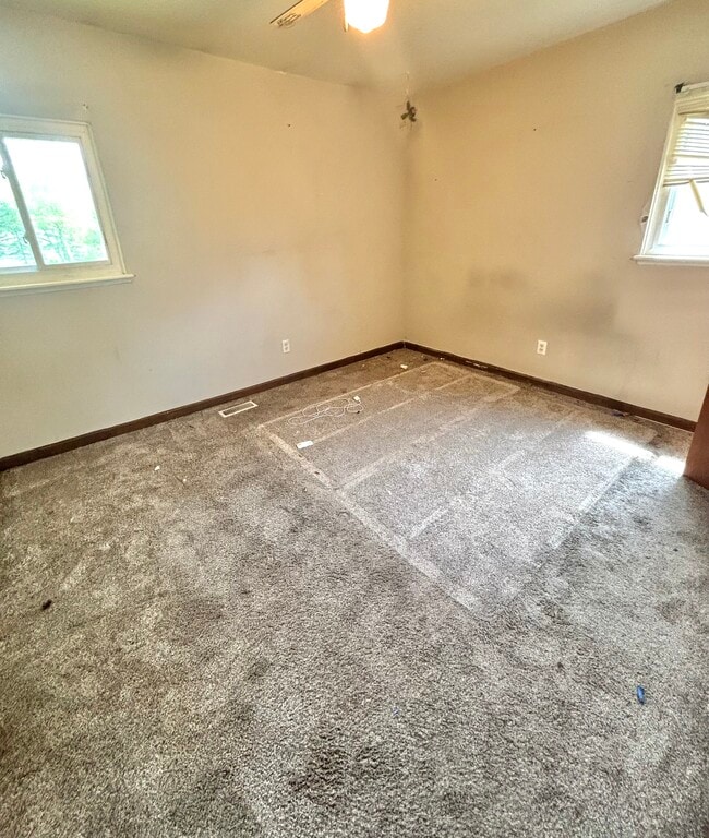 Building Photo - 3017 Viking St