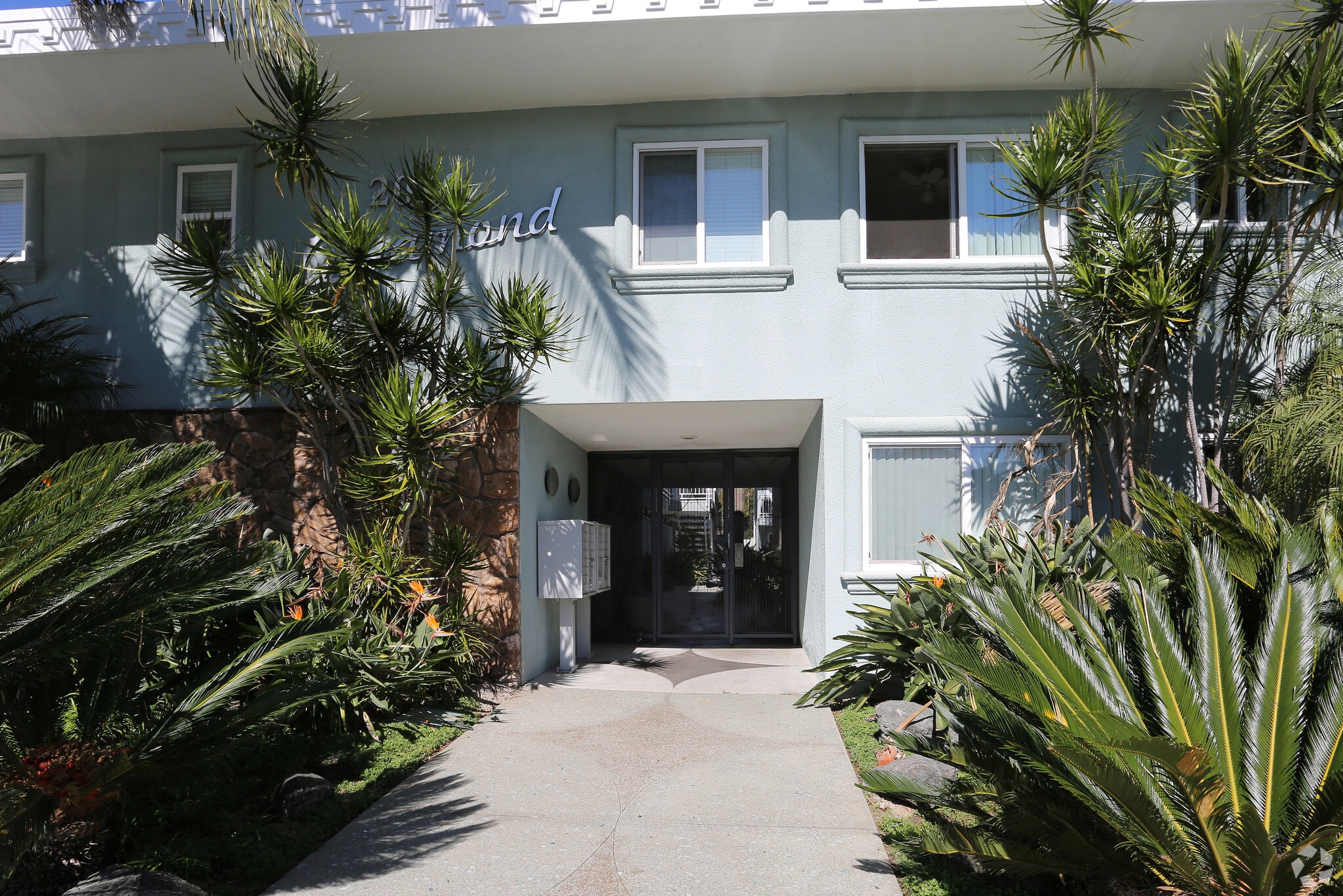 Diamond Street Apartments