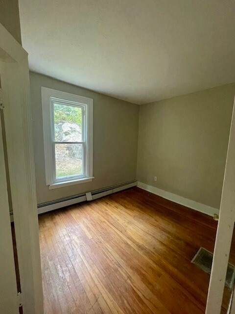 Building Photo - 66 Linwood Ave