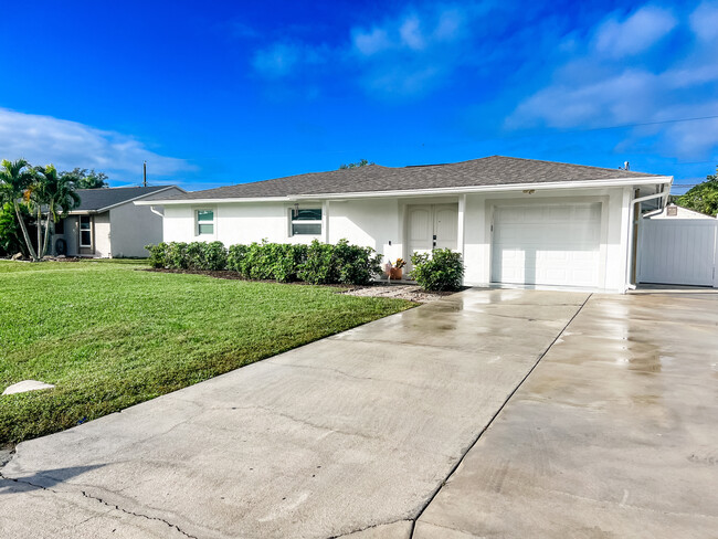 Building Photo - 18480 Winter Haven Rd