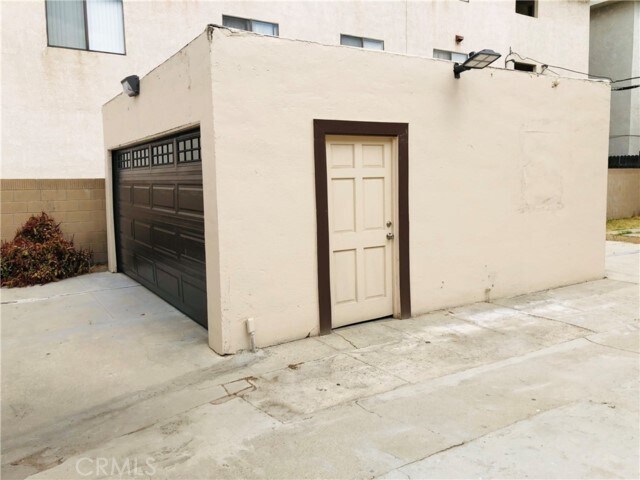 Foto del edificio - 11448 Freeman Ave