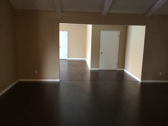 Building Photo - 1615 Scott Pl