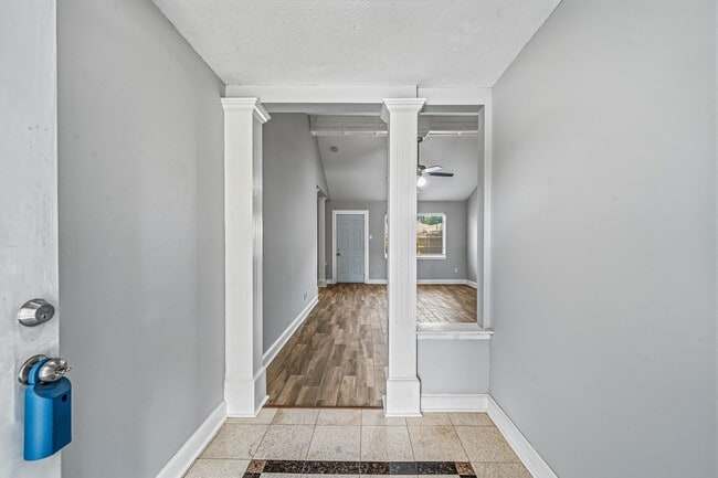 Building Photo - 9666 Windswept Ln