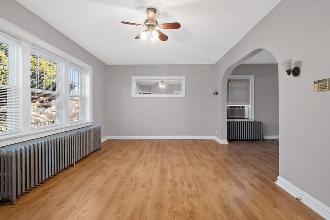 Foto del edificio - 3526 Lawn