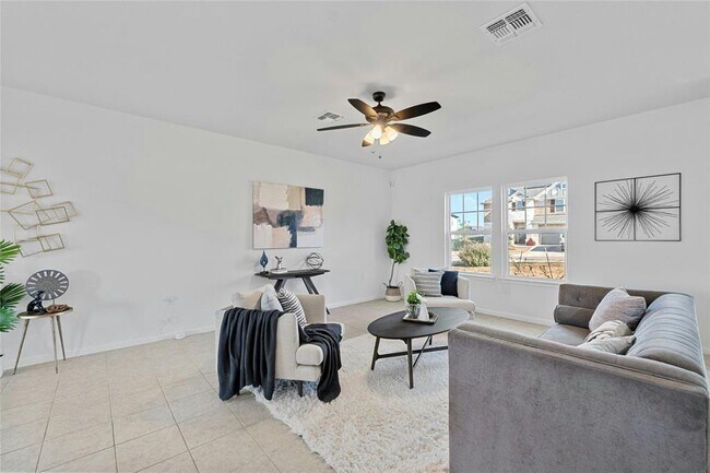 Building Photo - 9713 Grapevine Leaf Dr