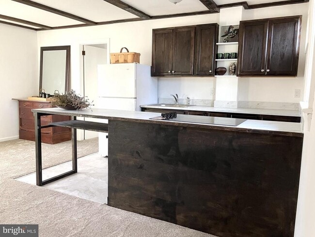 Foto del edificio - 131 N Main St