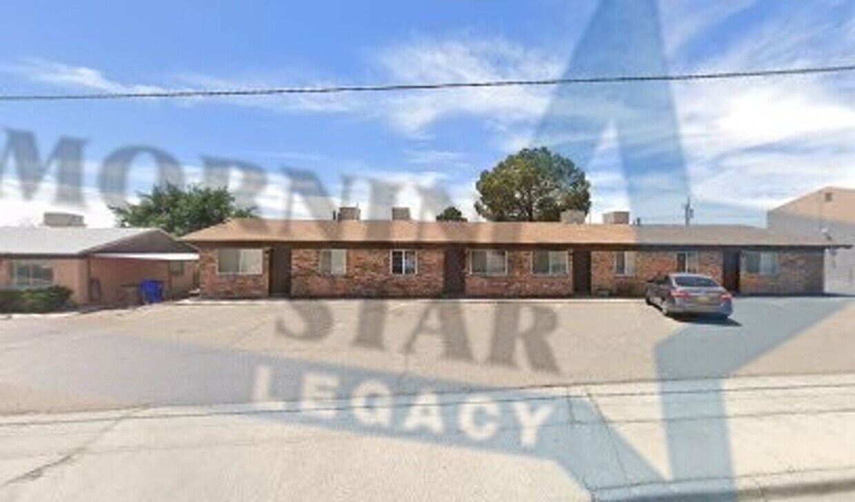 Primary Photo - Affordable and convenient! 2 bed, 1 bath w...