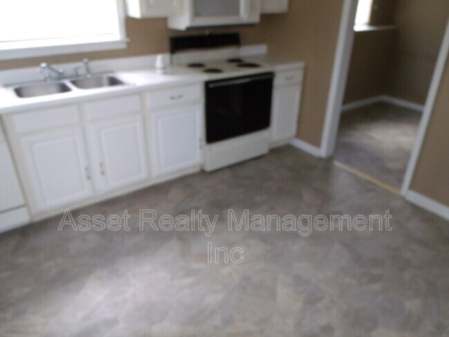 Foto del edificio - 8507 Foust Dr