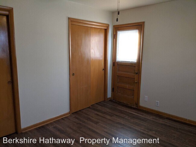 Foto del edificio - 5905 N 66th St