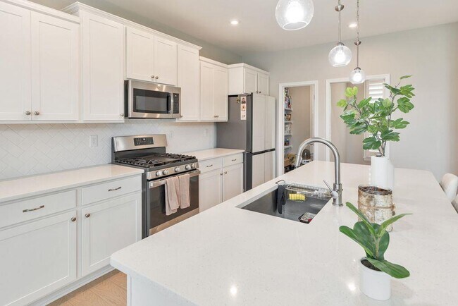 Foto del edificio - 4261 Brickyard Wy SW