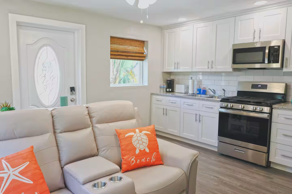 Foto principal - 221 Crawford Rd