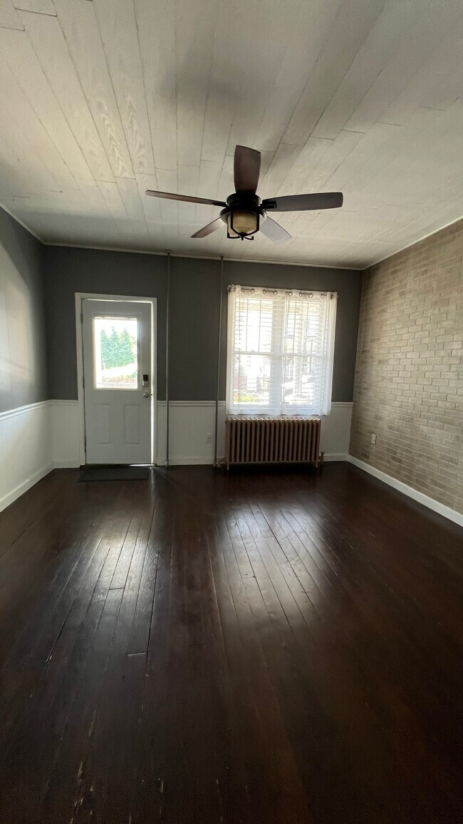 Foto del edificio - 213 6th St