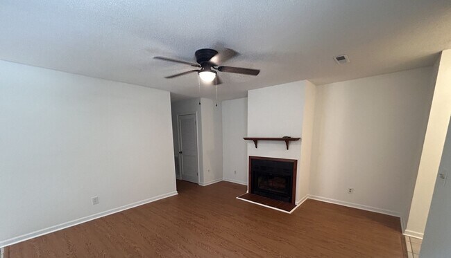 Foto del edificio - Affordable 2BR Duplex in Ladson!