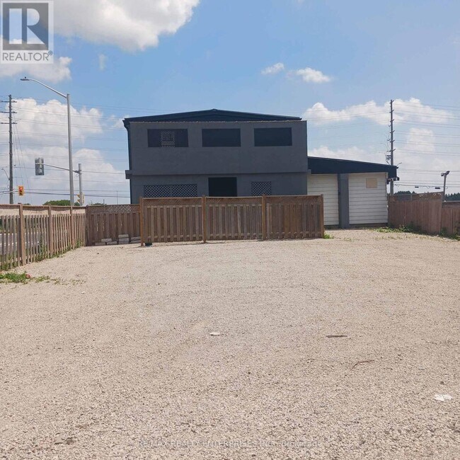 Photo du bâtiment - 12993 Steeles Ave