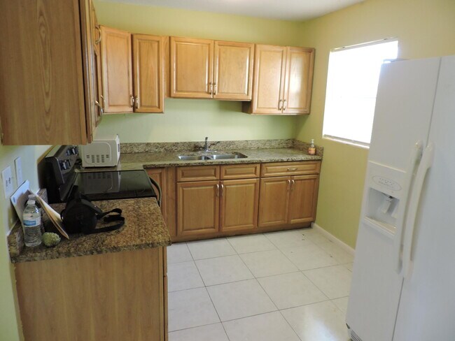 Foto del edificio - 251 W 18th St