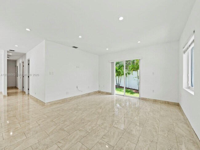 Foto del edificio - 19715 SW 99th Pl