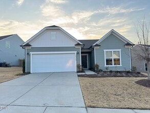 Building Photo - 2323 Bethpage Dr