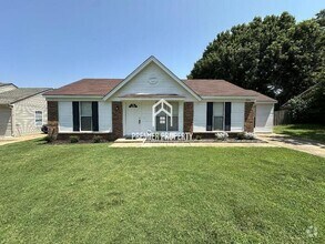 Building Photo - 3840 Heathcliff Dr