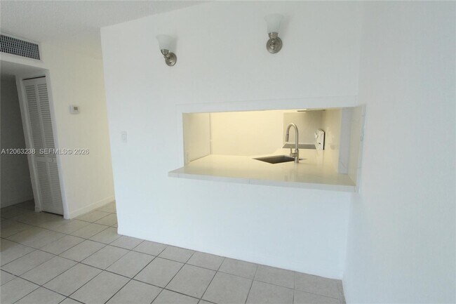 Foto del edificio - 801 NW 47th Ave