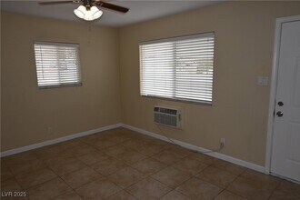 Building Photo - 320 N 16th St